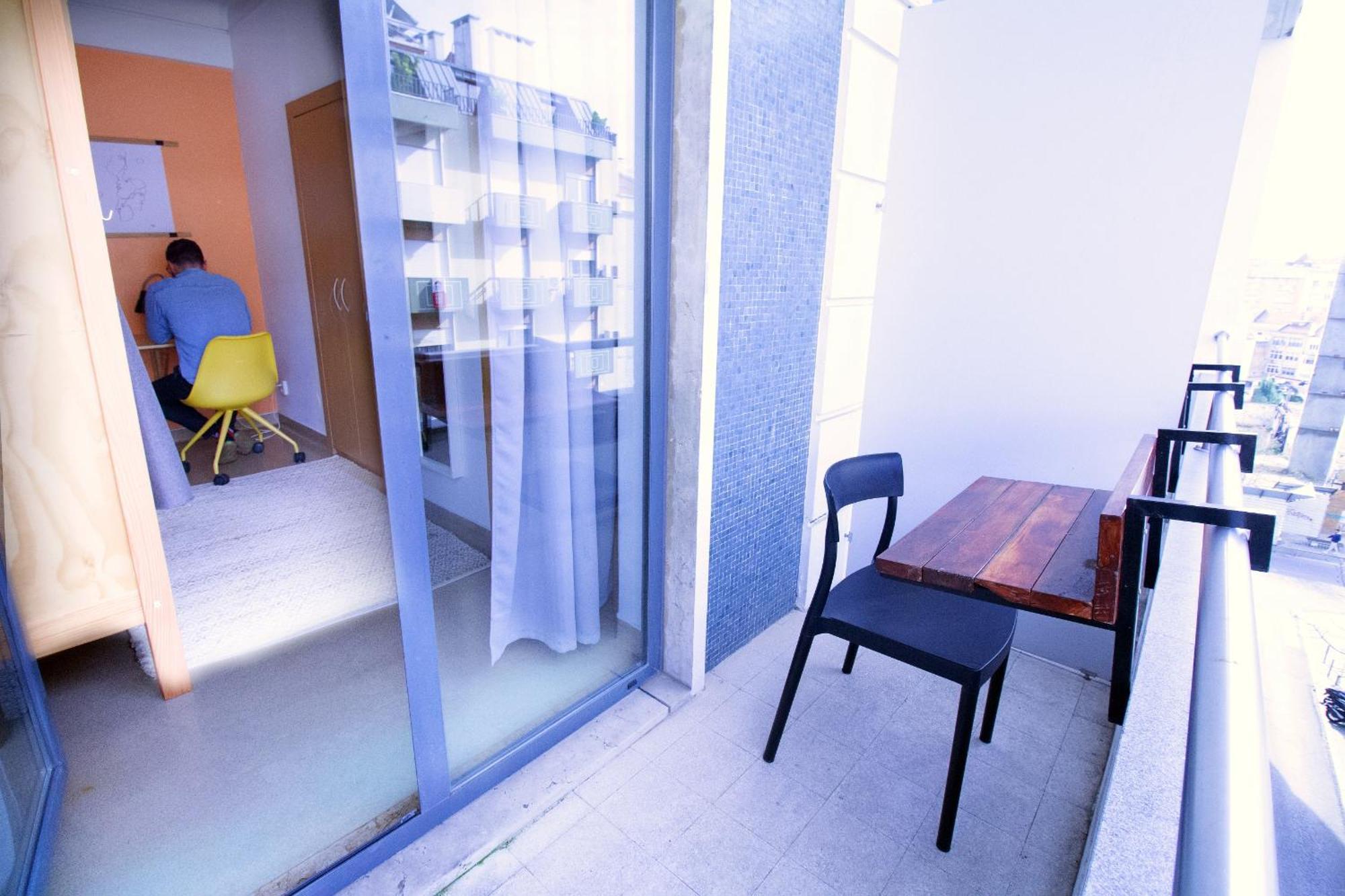Хостел Wot Lisbon Nomad Экстерьер фото